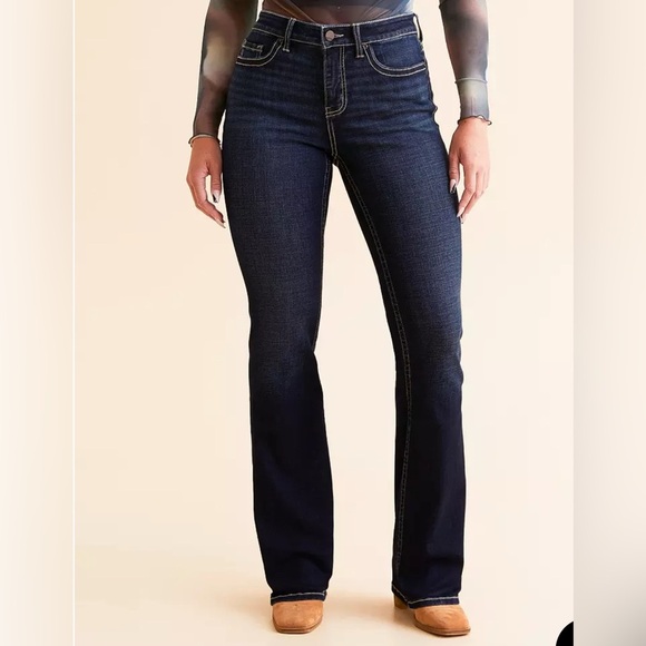 BKE Gabby Curvy High Rise Boot Cut Jeans w. Distressed back pockets - Picture 1 of 9